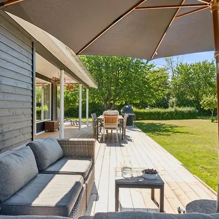 Antonie - 350m From The Sea By Interhome
